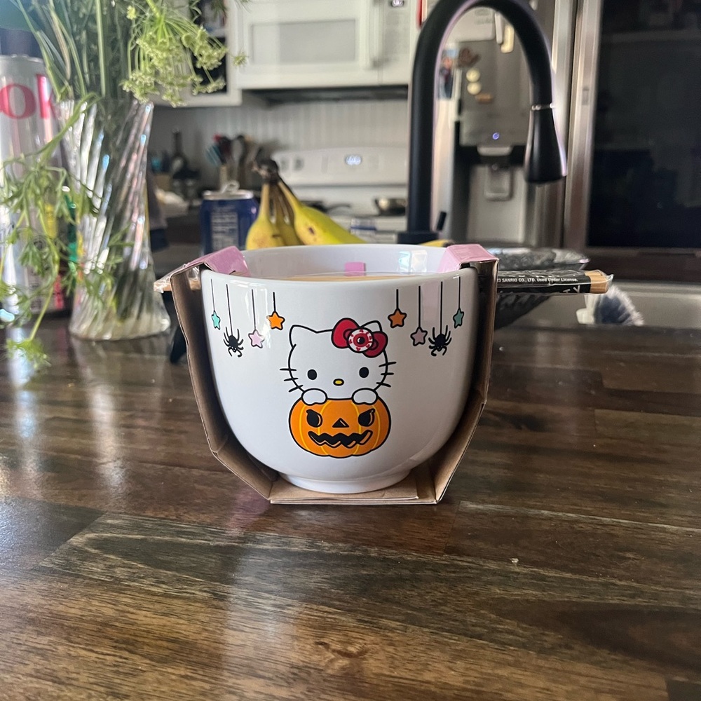 Hello kitty Halloween ramen bowl with chopsticks
